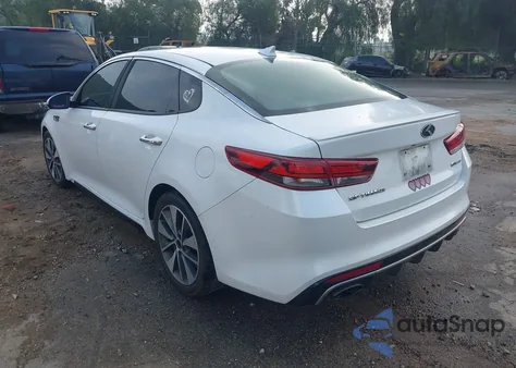 2016 Kia Optima Sx Turbo z USA, uszkodzony, nr VIN 5XXGW4L20GG064288